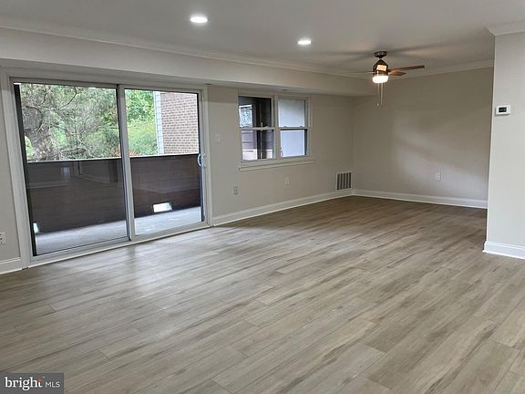 3rd image of 1805 Snow Meadow Ln Unit 203