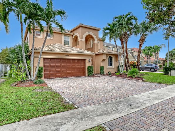 2250 Balsan Way, Wellington, FL 33414