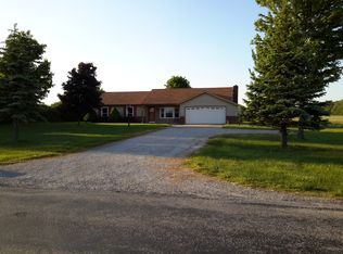 5902 Hamilton Rd, Yoder, IN 46798