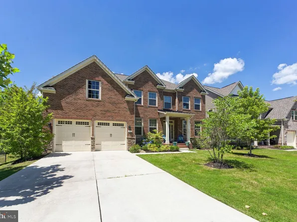 2815 Sissinghurst Pl, Upper Marlboro, MD 20774