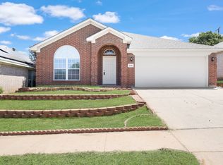 232 Goldeneye Ln, Fort Worth, TX 76120