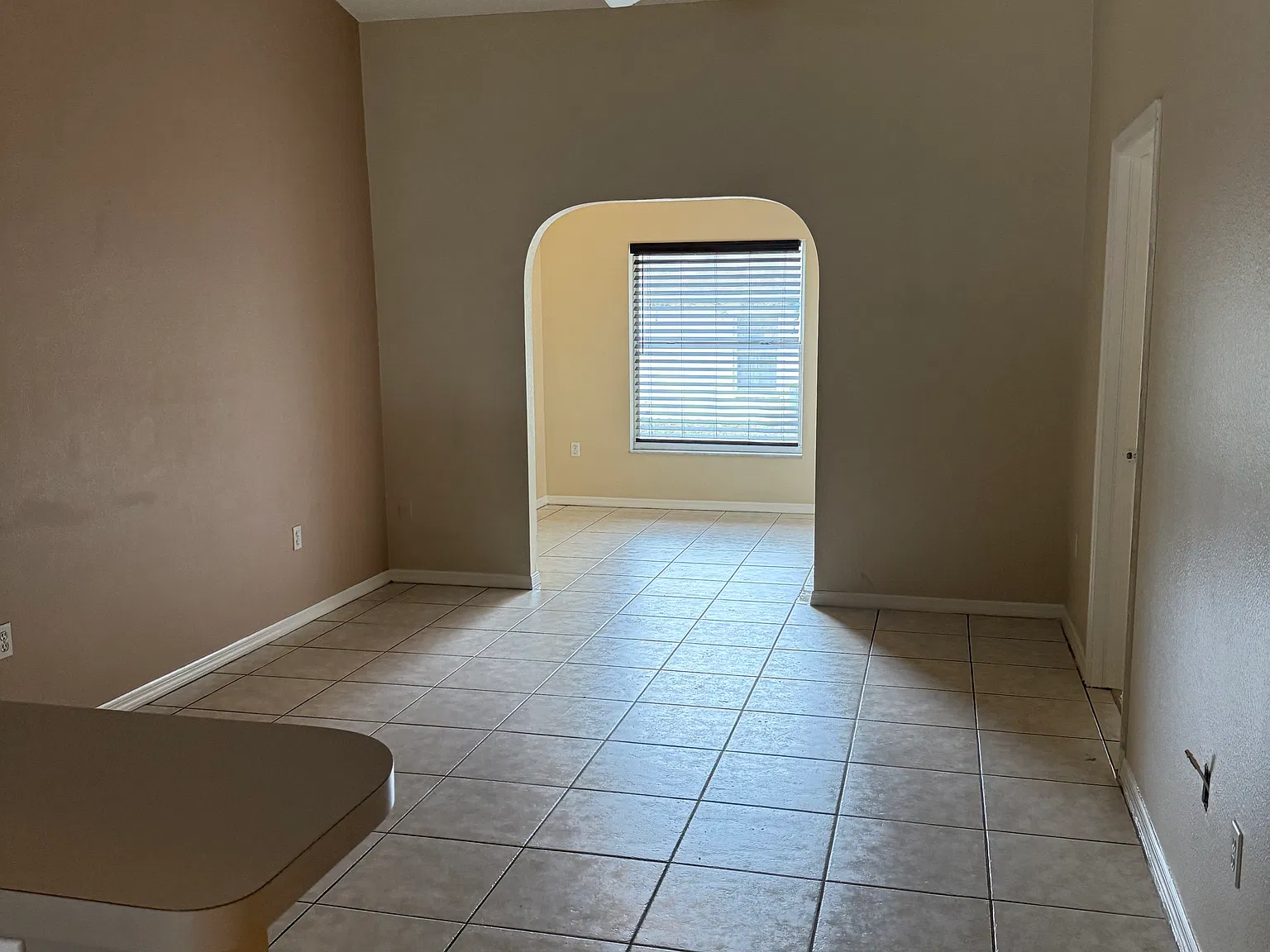 2 bed, 1100 sqft, $1,395 — Photo 1