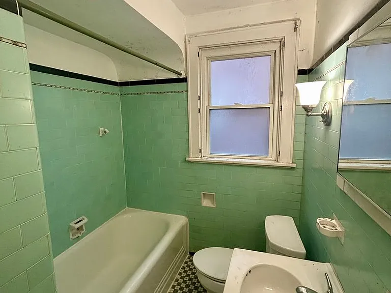 1311 Oakhill St — Photo 12