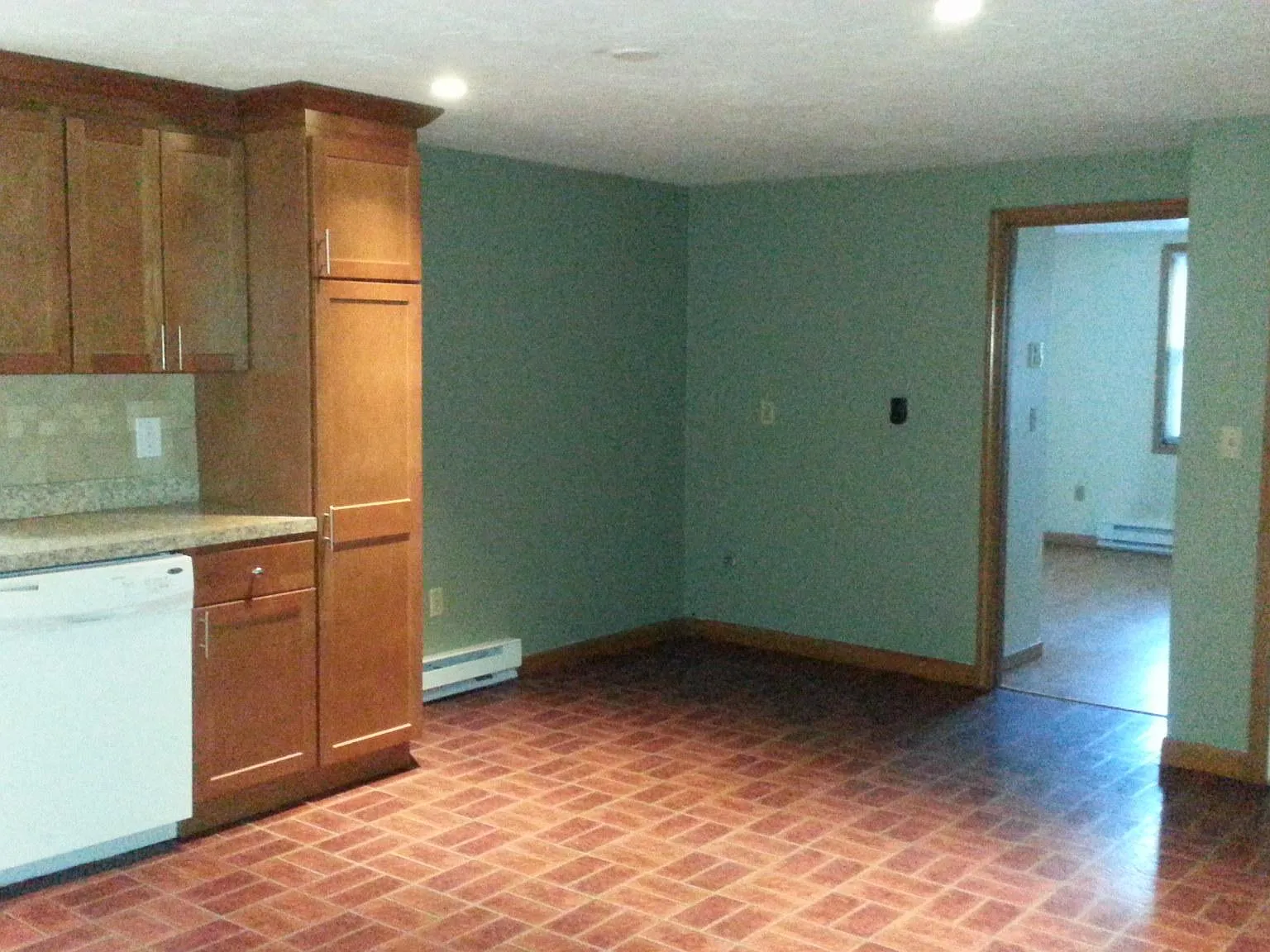 25 Coburn Ave — Photo 4