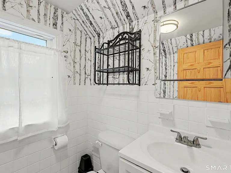 142 N Taylor Ave — Photo 38