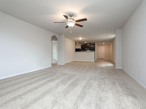 4th image of 6147 El Oro Dr