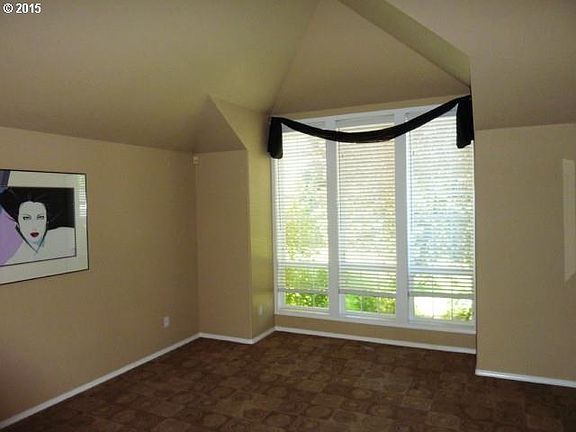 4th image of 4215 NE 136th Cir