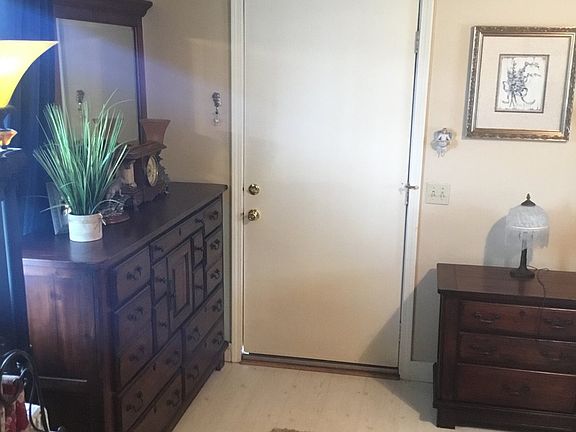 2nd image of 3022 270th St