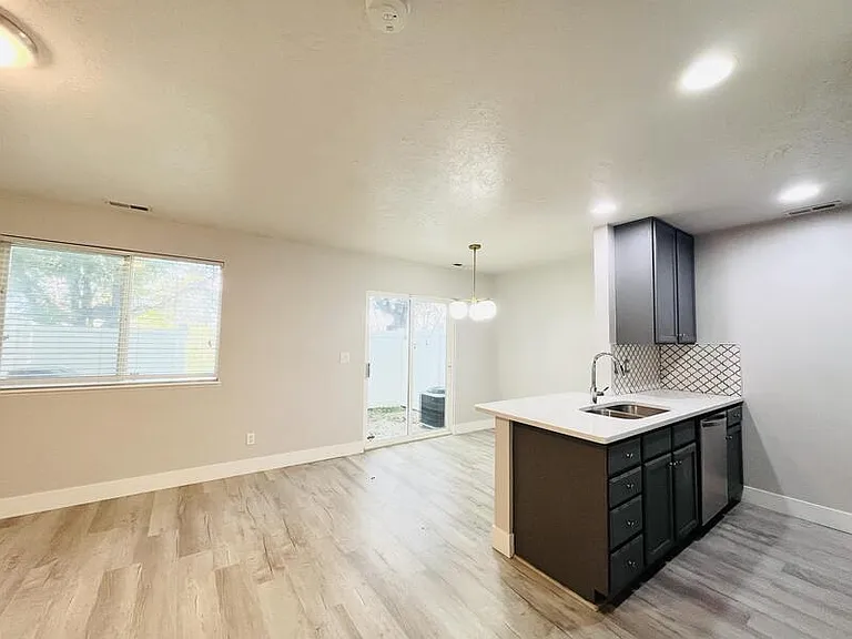 1418 W Salvia Pl #1 — Photo 1