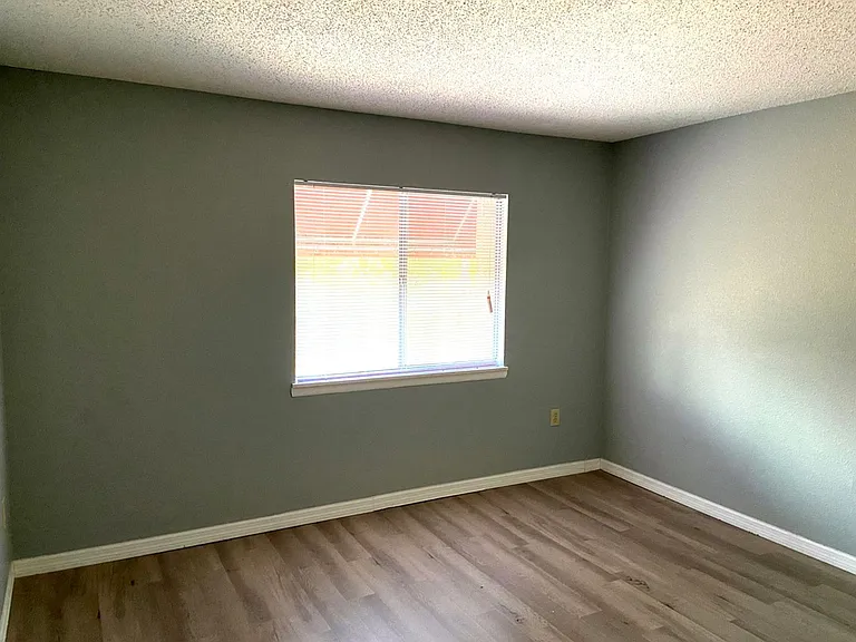 4113 S Semoran Blvd #12 — Photo 16
