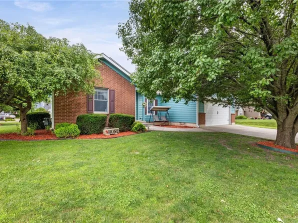 1405 S Pine Ct, Ottawa, KS 66067
