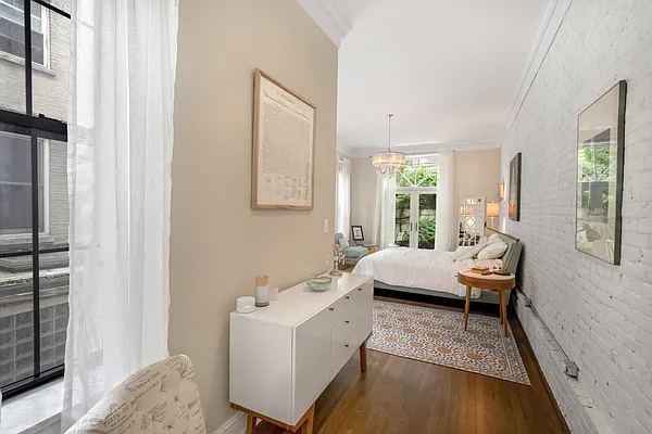 Rented by Argent Advisors LLC | media 7