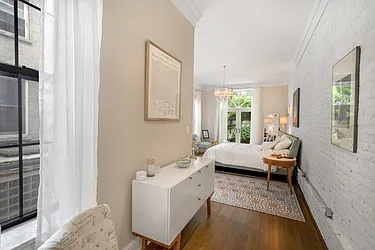 Rented by Argent Advisors LLC