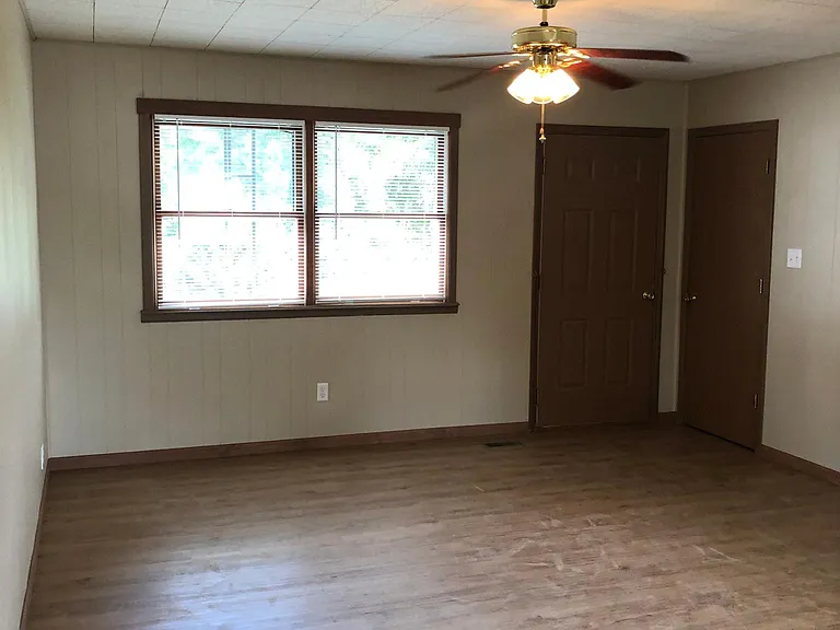 142 Railroad Hill Rd — Photo 5