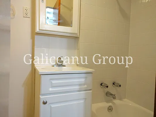 Rented by Lexington Real Estate Group | media 36