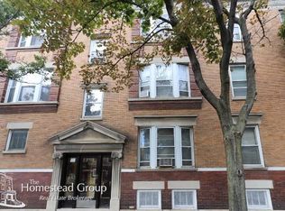 1952 W Addison St #2A2NDFLR, Chicago, IL 60613