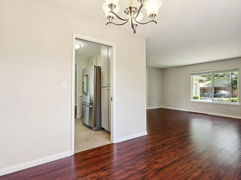 866 Woodland Ct — Photo 15