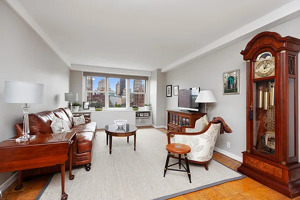 Sold by Nardoni Realty, Inc. | media 3