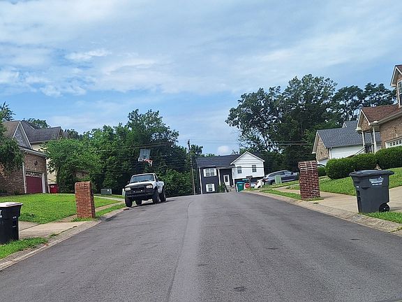 5th image of 180 Cloe Ct