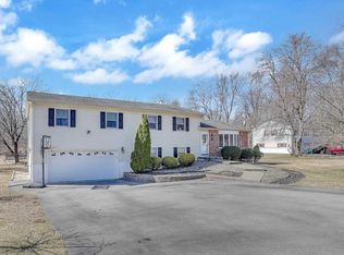 21 Queen Anne Ln, Wappingers Falls, NY 12590