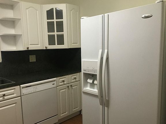 4th image of 9375 Fontainebleau Blvd APT L209