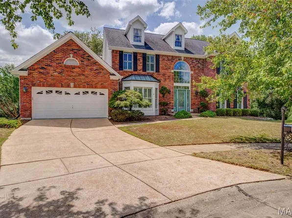 9 Timber Ridge Estates Ct, Ballwin, MO 63011