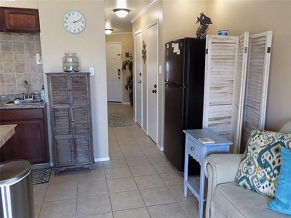 5th image of 3938 Surfside Blvd Unit 2230