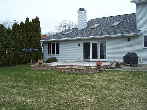 4th image of 429 N 18th Pl