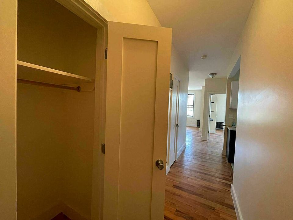 1st image of 661 Hancock St #3D