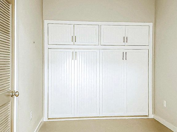5th image of 200 Manufacturers Rd APT 713
