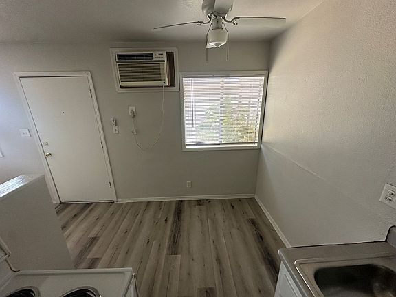 3rd image of 2839 Judson Ave #5