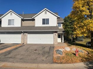 408 Pleasant Ln, Chaska, MN 55318