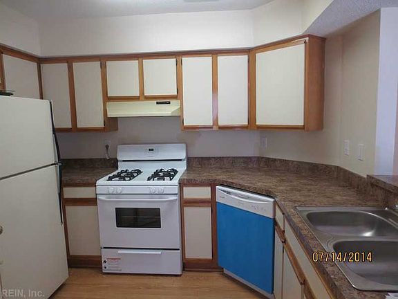 3rd image of 12804 Daybreak Cir