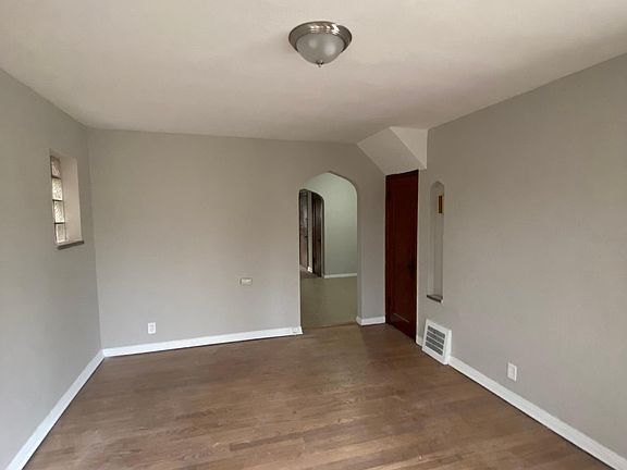2nd image of 5322 Miami St #1E