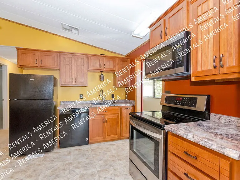 10684 N Stromboli Ave — Photo 9
