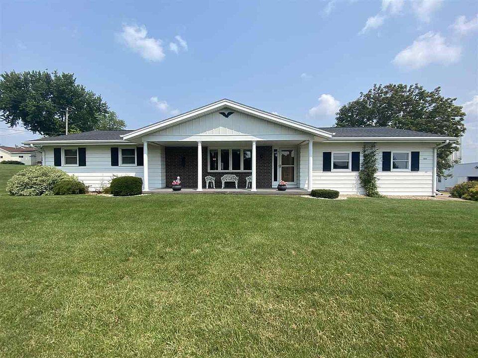 1st image of 302 Platteville Ave