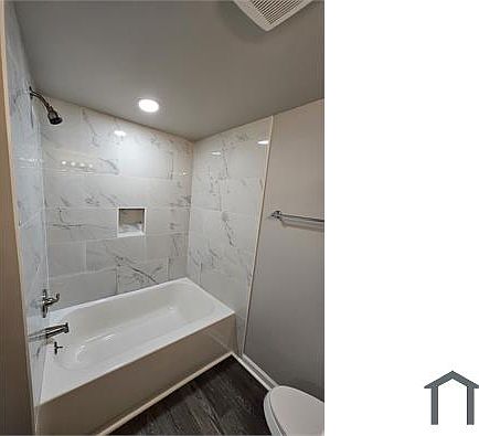 5th image of 1127 N Tacoma Ave #0