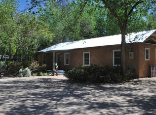 140 Cosinitas, Bernalillo, NM 87004