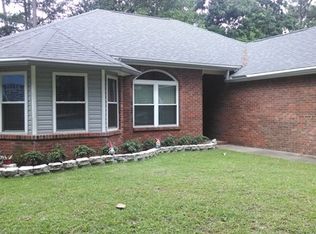 1864 Bayshore Dr, Niceville, FL 32578