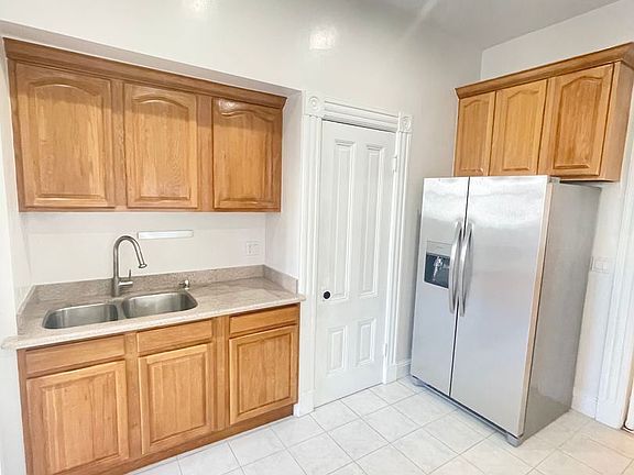 5th image of 15B Belcher St