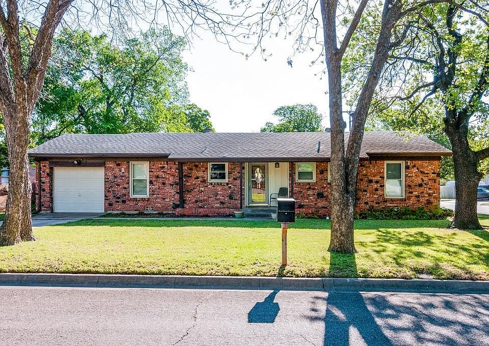1st image of 600 Norwood Dr