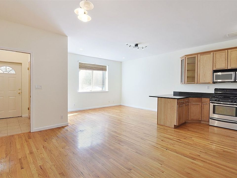 1st image of 963 Kent Ave Unit 1
