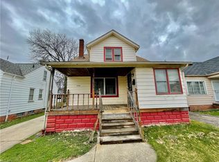 5140 Clement St, Maple Heights, OH 44137