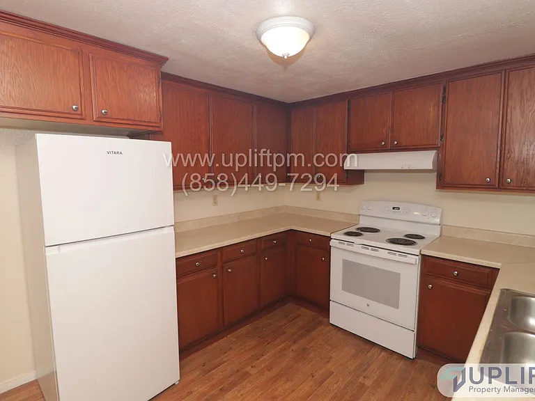 148 4th Ave #2 — Photo 8