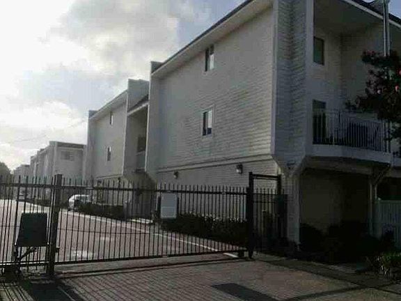 4th image of 3805 Houma Blvd