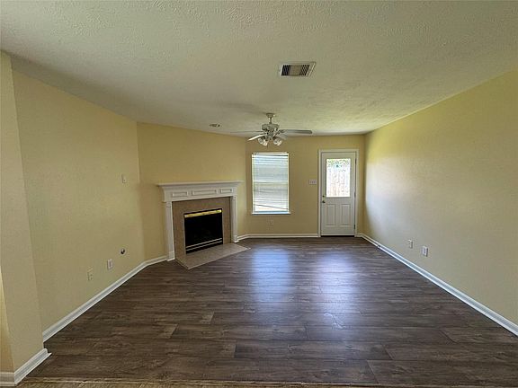 3rd image of 20711 Sycamore Wood Dr