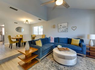 2219 N Gentry, Mesa, AZ 85213