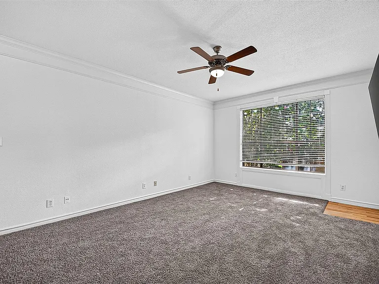 2700 Revere St #112 — Photo 10