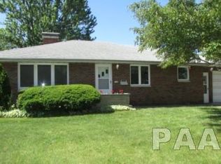 1124 W Lake Ave, Peoria, IL 61614