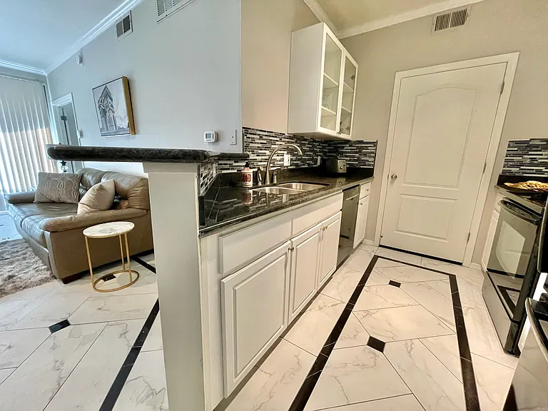 1701 E Colter St — Photo 30